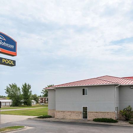 Howard Johnson By Wyndham West Fargo ภายนอก รูปภาพ